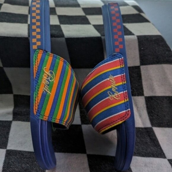 Vans La Costa Slide On Kids 4 Youth Bert And Ernie Sesame Street Blue Red 022025 - Picture 12 of 12